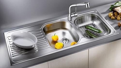bếp gần vòi nước bep gan voi nuoc