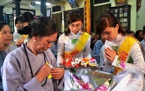 Phân biệt lễ Vu Lan và lễ cúng Cô hồn trong tháng Bảy