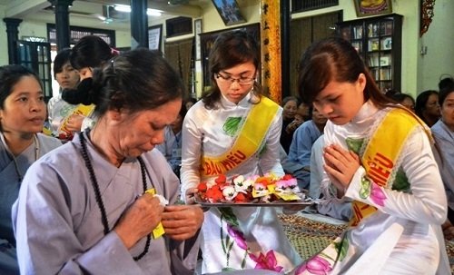lễ Vu Lan và lễ cúng Cô hồn