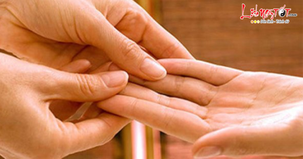 Nhận biết các dấu hiệu hao tài tốn của trên bàn tay