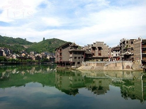Hiểu đúng câu Sơn quản nhân đinh, Thủy quản tài kẻo chọn phải nhà phong thủy xấu hình ảnh Hieu dung cau Son quan nhan dinh, Thuy quan tai keo chon phai nha phong thuy xau hinh anh