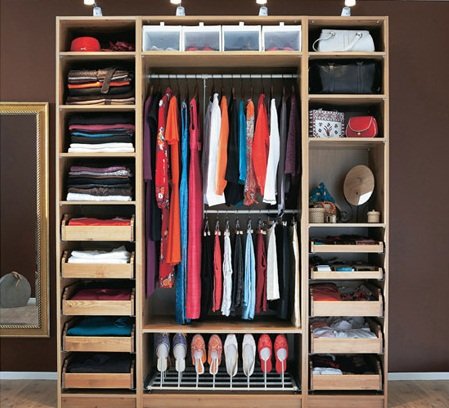 Phong thủy tủ quần áo: Bí quyết tránh thất thoát tài lộc
