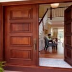 Phong thủy cửa ra vào: Những kiêng kỵ cần tránh để hút tài lộc