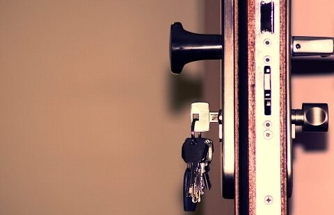 4 điều kiêng kỵ trong phong thủy cửa ra vào để gia chủ phát tài
