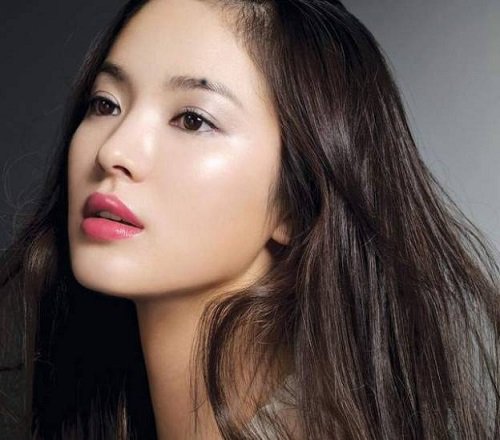 Tướng nốt ruồi vượng phu trên mặt vợ biết thành công của chồng hình ảnh 2