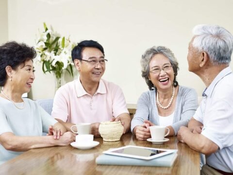 Vận số người lớn tuổi: Giải mã tướng mặt từ 51 đến 70 tuổi