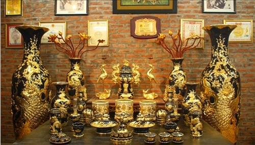 xem hướng đặt bàn thờ cho người tuổi Tị